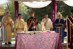 Liturghie si filantropie la praznicul Cuvioasei Parascheva in Episcopia Cransebesului